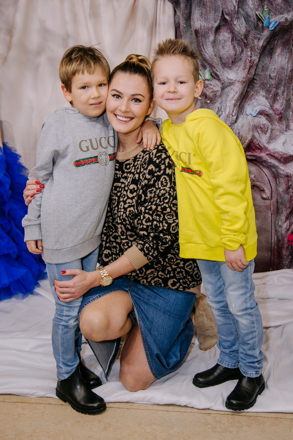 Мария Кожевникова с сыновьями Иваном и Максимом