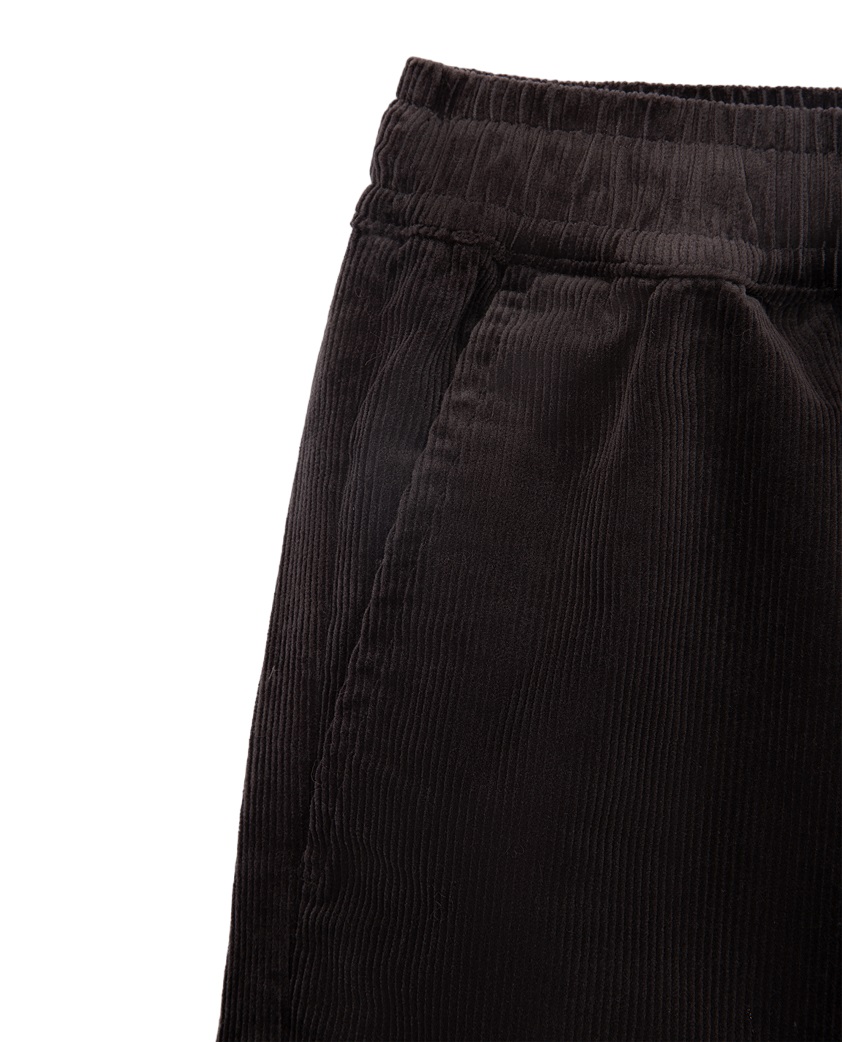 Чёрные брюки-карго